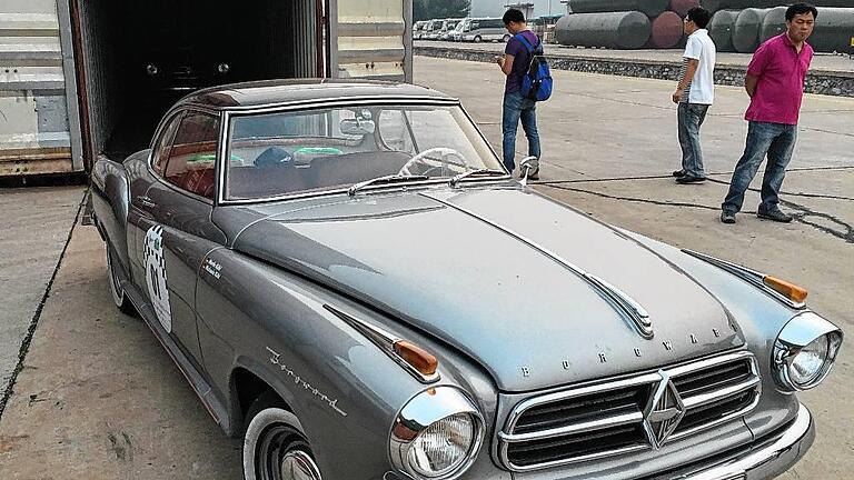 Die Borgward Isabella nachdem Sie nach 45 Tagen auf See aus dem Container ausgeladen wurde. Die Borgward Isabella nachdem Sie nach 45 Tagen auf See aus dem Container ausgeladen wurde.