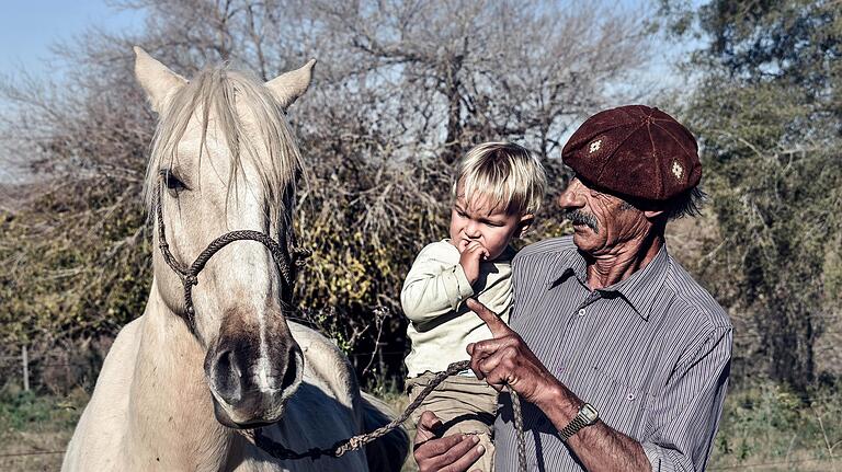 Kinderliebe Menschen kreuzen die Wege der Schmitts in Lateinamerika, hier in Uruguay. Foto: Schmitt Kinderliebe Menschen kreuzen die Wege der Schmitts in Lateinamerika, hier in Uruguay. Foto: Schmitt