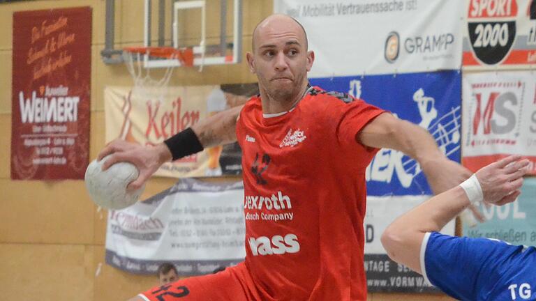 Lukas Horky ist einer von fünf verblieben Feldspielern aus dem Lohrer Bayernliga-Kader, die für das Auswärtsspiel in Regensburg zur Verfügung stehen.