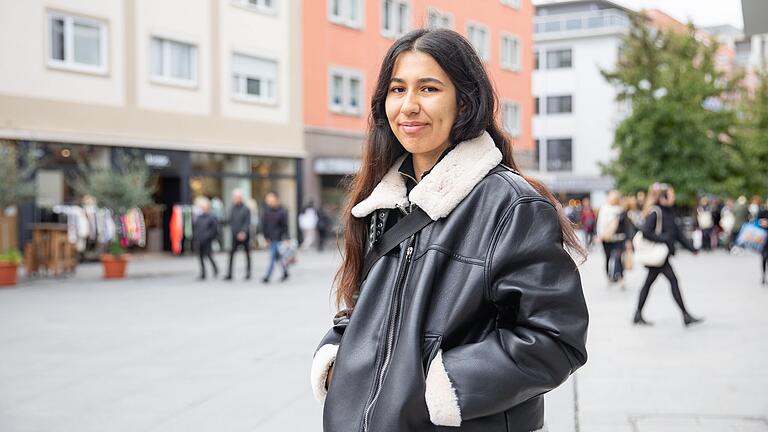 Halime Arslan wohnt in einem Studentenheim in Würzburg und zahlt ihre Warmmiete als Festpreis. Von den hohen Energiekosten ist sie dadurch nicht direkt betroffen.