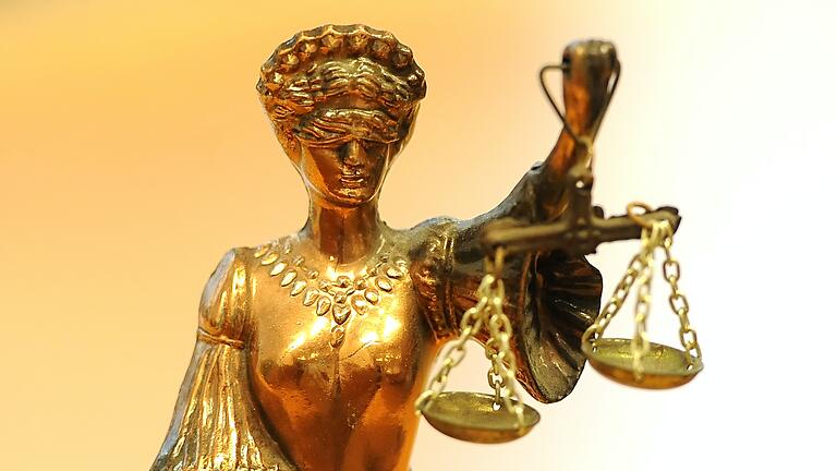 Ein gerechtes Urteil soll die richtige Balance finden. Das verkörpert die Symbolfigur der Justitia.