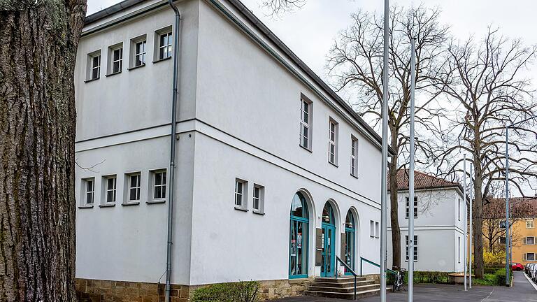 Nach dem Umzug der Körner-Grundschule in den Neubau in Bellevue sollte das Gebäude der FOS/BOS zur Verfügung stehen. Der Schul- und Kulturausschuss hat nun jedoch anders entschieden.