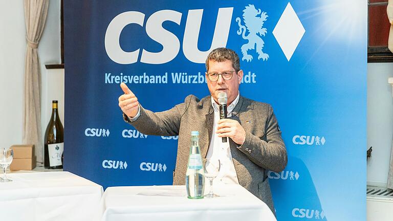 Stefan Köhler, Präsident des unterfränkischen Bauernverbandes und Spitzenkandidat der CSU-Unterfranken zur Europawahl, sprach ebenfalls am politischen CSU-Ascherdonnerstag in Würzburg.