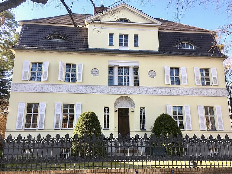 Das Haus von Reichsaußenminister Walther Rathenau im Berliner Stadtbezirk Wannsee. Ganz in der Nähe wurde er am 24. Juni 1922 von Rechtsradikalen ermordet.