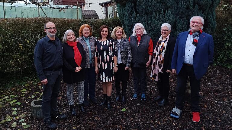 Ulrich Ebert, Ursula Treffer, Monika Ebert, Olga Leopold, Violetta Bortnyik, Bernadette Repplinger, Rita Mocker und Josef Hofmann.