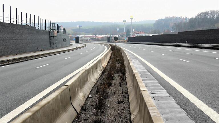 Ein ungewohntes Bild: eine völlig leere Autobahn bei Geiselwind. Die Sperrung machte das am Sonntag möglich.