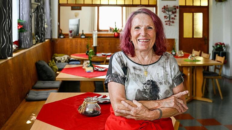 Sie hatte mit 70 noch mal eine Kneipe aufgemacht: Jetzt hört Anita Günder im 'Fränkischen Garten' in Eisingen auf.