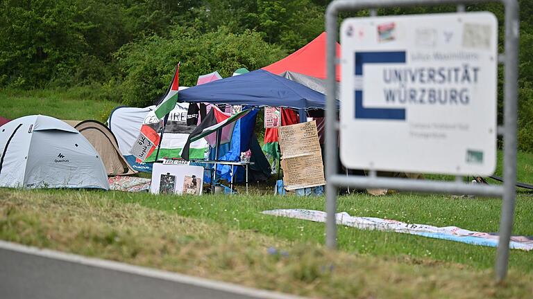 Protestcamp am Hubland: Die Gruppe 'Students for Palestine Würzburg' protestierte eine Woche lang an der JMU. Protestcamp am Hubland: Die Gruppe 'Students for Palestine Würzburg' protestierte eine Woche lang an der JMU. 