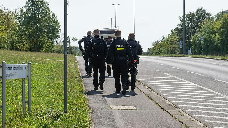 Vor etwa einer Woche kam es zu einem Großeinsatz der Polizei am Hubland-Campus der Universität Würzburg.