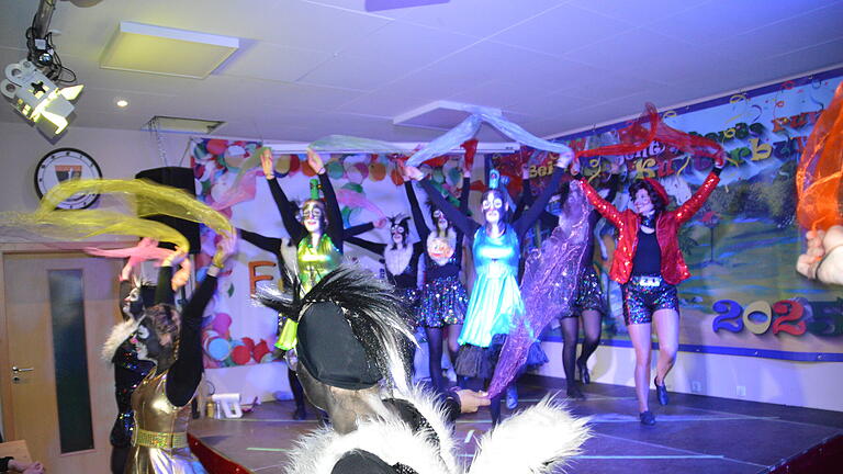 Fasching Poppenlauer - Große Garde Stinktiere Fasching Poppenlauer - Große Garde Stinktiere