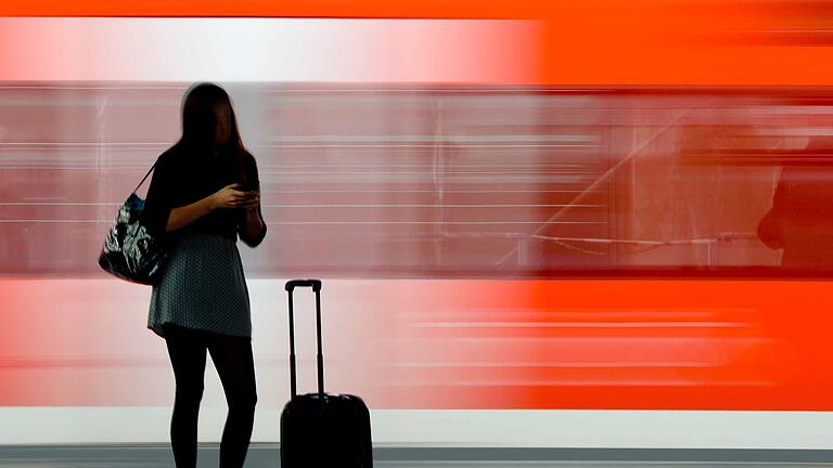 Deutsche Bahn.jpeg - Diese Gesetze und Regelungen treten im Juni 2023 in Kraft. Deutsche Bahn.jpeg - Diese Gesetze und Regelungen treten im Juni 2023 in Kraft.