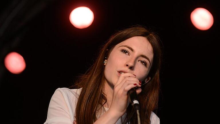 30. Umsonst & Draussen Festival in Würzburg       -  &bdquo;Hannah & Falco&ldquo; nennen sich die beiden gebürtigen Würzburger Hannah Weidlich und Falco Eckhof als musikalisches Duo.