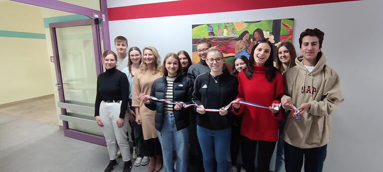 Die Französischgruppen des FLSH feiern den deutsch-französischen Tag mit gemeinsamen Projekten und leckeren Crêpes. Die Französischgruppen des FLSH feiern den deutsch-französischen Tag mit gemeinsamen Projekten und leckeren Crêpes.