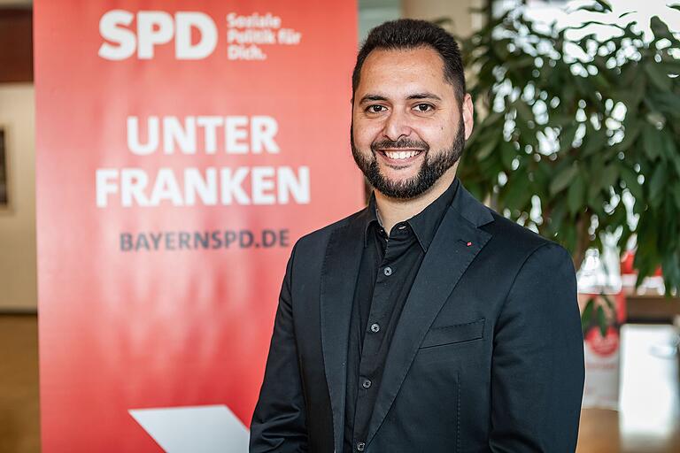 Der Schweinfurter Tanyel Tas steht auf Platz 48 der bundesweiten SPD-Liste für die Europawahl. Für einen Parlamentssitz wird das nicht reichen.