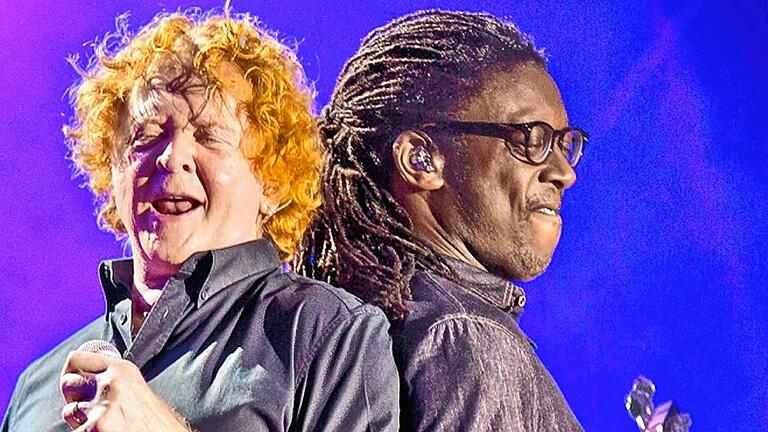 Rotschopf und Bassist: Mike Hucknall und Steve Lewinson beim perfekten Soulpop-Konzert in Bad Mergentheim.