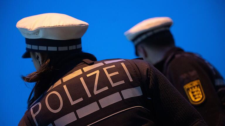 Illustration - Polizei       -  Spezialkräfte der Polizei überwältigten den Mann. (Archivfoto)