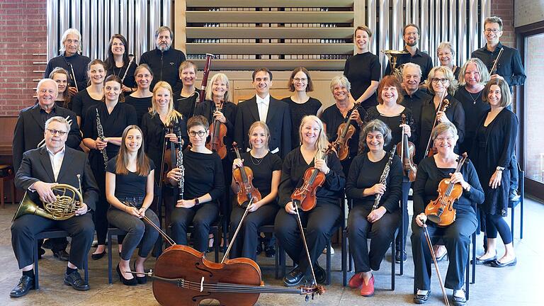 Das Kammerorchester Grombühl spielt ein Konzert anlässlich des 252. Geburtstags Ludwig van Beethovens. Das Kammerorchester Grombühl spielt ein Konzert anlässlich des 252. Geburtstags Ludwig van Beethovens.