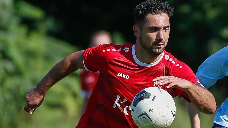 Der TSV Lohr (im Bild mit Johan Brahimi) geht am Mittwoch beim Kreisklassisten SV Rieneck ins Achtelfinale im Totopokal-Wettbewerb auf Kreisebene.