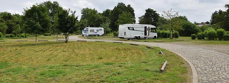 Sehr übersichtlich war die Lage zu Beginn dieser Woche am Wohnmobilstellplatz am Saumain in Schweinfurt. Bis zu 20 Fahrzeuge würden dort einen Platz finden. Sehr übersichtlich war die Lage zu Beginn dieser Woche am Wohnmobilstellplatz am Saumain in Schweinfurt. Bis zu 20 Fahrzeuge würden dort einen Platz finden.