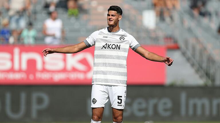 Abwehrspieler Fatih Baca hat die Würzburger Kickers bereits nach einem halben Jahr wieder verlassen. Abwehrspieler Fatih Baca hat die Würzburger Kickers bereits nach einem halben Jahr wieder verlassen.