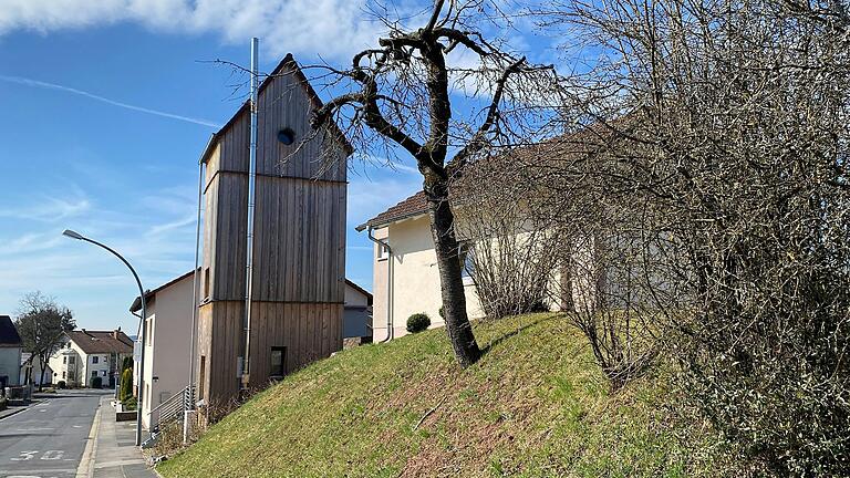 Spezielles Hotel: der Tiny-Tower in Poppenroth