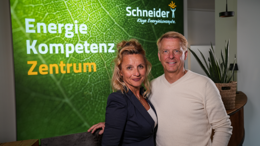 Gerald Schneider und seine Frau Barbara Ackermann-Schneider freuen sich auf die Zusammenarbeit mit der HomeServe Gruppe