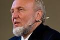 Hans-Werner Sinn wird 70       -  Hans-Werner Sinn hält mit seiner Kritik an Angela Merkel nicht hinterm Berg.
