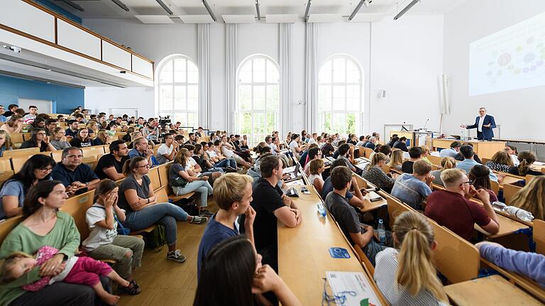 Die hohe Zahl der Studierenden beeinflusst auch den Wohnungsmarkt.&nbsp;