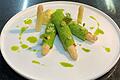 Eingewickelt! Cornelia Fischers Stangenspargel.