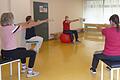 Langsam läuft die Behandlung der Patienten - hier eine Gymnastikgruppe aus der Klinik Hartwald - wieder an. Foto: Luciane Rinke       -  Langsam läuft die Behandlung der Patienten - hier eine Gymnastikgruppe aus der Klinik Hartwald - wieder an. Foto: Luciane Rinke