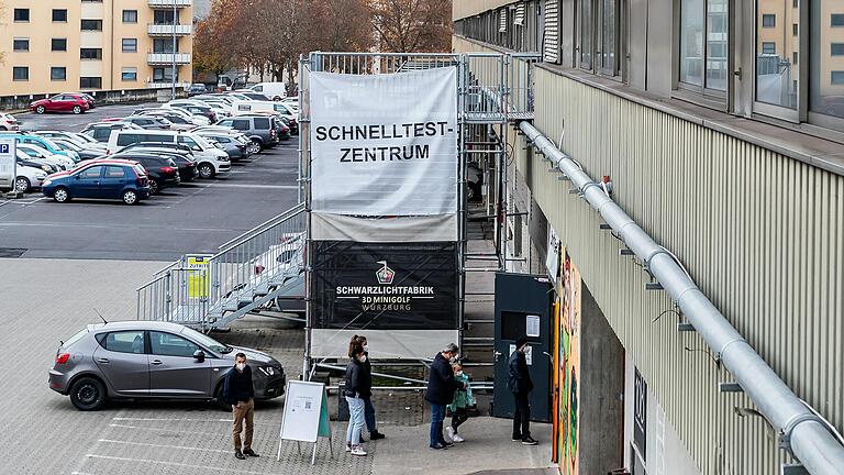 Das neue Schnelltest-Zentrum an der Posthalle in Würzburg.