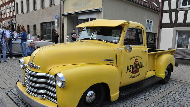 Das 13. Hofheimer Oldtimertreffen lockte am Sonntag viele Besucher nach Hofheim.