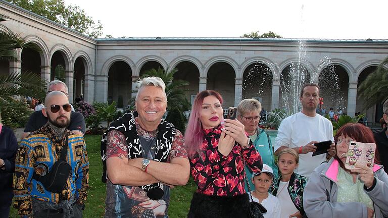Hubert Fella mit Bekannten beim Rakoczy-Fest. - Hubert Fella mit Bekannten beim Rakoczy-Fest. Hubert Fella mit Bekannten beim Rakoczy-Fest. - Hubert Fella mit Bekannten beim Rakoczy-Fest.