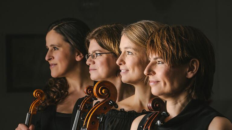 Elisen Quartett: Anja Schaller und Maria Schalk (Violine), Karoline Hofmann (Viola) und Irene von Fritsch (Violoncello).