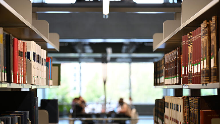 487357811.jpeg - Studierende haben oft wenig Geld. Können sie Kindergeld und BAföG gleichzeitig bekommen? 487357811.jpeg - Studierende haben oft wenig Geld. Können sie Kindergeld und BAföG gleichzeitig bekommen?