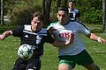 Nur den Ball im Blick: Alessandro Miano von der DJK Schweinfurt (rechts) und der Sommeracher Moritz Braun im Duell.