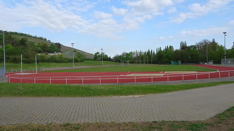 Bald kehren die Leichtathletinnen und Leichtathleten auf die Anlagen - wie hier bei der TG Würzburg - zurück.