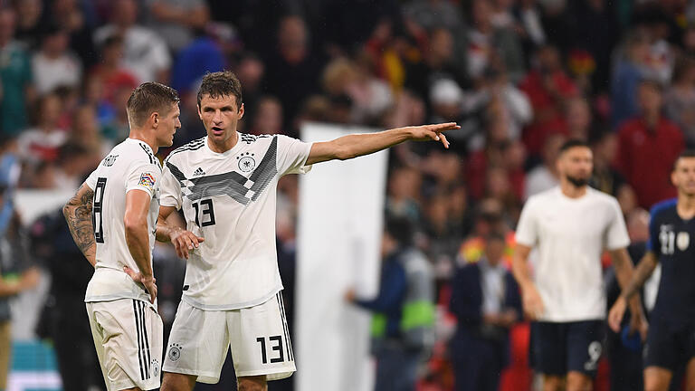 Toni_Kroos_l_und_Tho_78781429.jpg       -  Beim Länderspiel Deutschland - Japan bekommt die Nationalelf die Chance auf eine Revanche für die Niederlage bei der vergangenen WM.