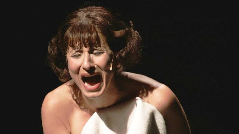 Barbara Schöller 2006 in 'Piaf'. Barbara Schöller 2006 in 'Piaf'.