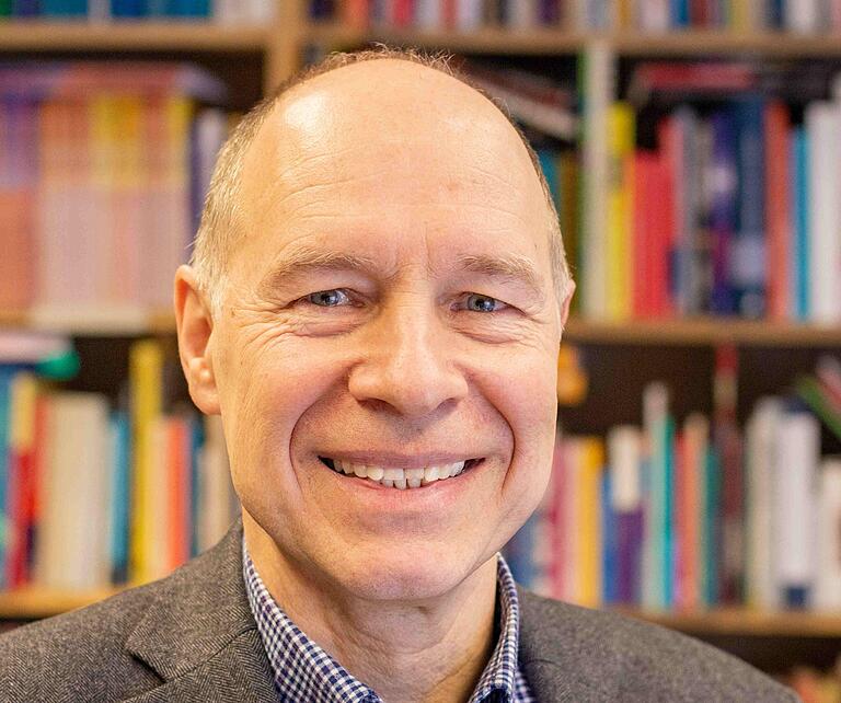 Mit Musik die Leistung steigern? Gitarrist und Musikwissenschaftler Reinhard Kopiez, der früher in Würzburg dozierte, ist skeptisch. Mit Musik die Leistung steigern? Gitarrist und Musikwissenschaftler Reinhard Kopiez, der früher in Würzburg dozierte, ist skeptisch.