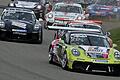 Fährt vorne mit: Laurin Heinrich (Nummer 26), hier im Oktober bei einem Rennen des&nbsp;Porsche Carrera Cups Deutschland auf dem Sachsenring, bastelt nach dem Gewinn der Rookie-Wertung an seiner Profi-Karriere.&nbsp;