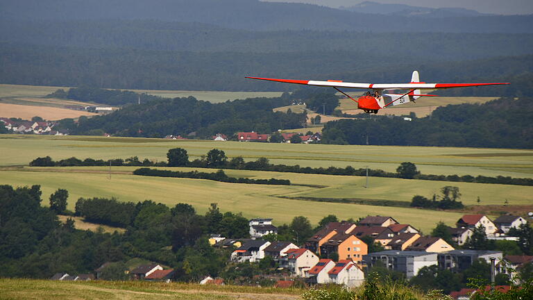 Die 'Slingsby', deren Erstflug im Jahr 1944 war, stand einst als Schulungsflugzeug im Dienste der englischen Royal Air Force Die 'Slingsby', deren Erstflug im Jahr 1944 war, stand einst als Schulungsflugzeug im Dienste der englischen Royal Air Force
