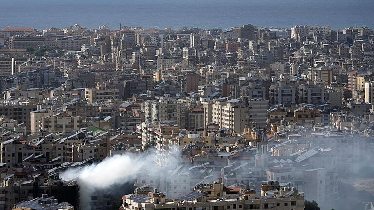 Nahostkonflikt - Beirut - Israel greift immer wieder Hisbollah-Stellungen in Beirut an. Nahostkonflikt - Beirut - Israel greift immer wieder Hisbollah-Stellungen in Beirut an.