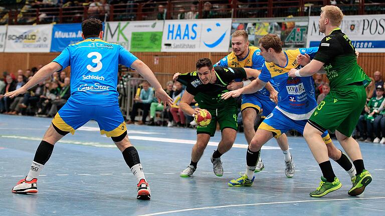 Im Bild von links: Fabian Schlaich (HSG Konstanz), Benedikt Brielmeier (DJK Rimpar Wölfe), Michael Stotz (HSG Konstanz), Tom Wolf (HSG Konstanz), Patrick Gempp (DJK Rimpar Wölfe) Im Bild von links: Fabian Schlaich (HSG Konstanz), Benedikt Brielmeier (DJK Rimpar Wölfe), Michael Stotz (HSG Konstanz), Tom Wolf (HSG Konstanz), Patrick Gempp (DJK Rimpar Wölfe)