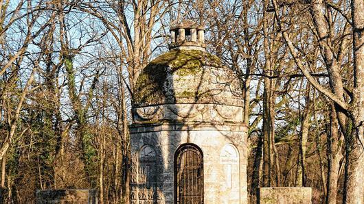 Spuren der Vergangenheit: Das genaue Alter der Burg ist ungeklärt, doch soll es sie im Ursprung schon im 900 Jahrhundert gegeben haben. Heute ist der Königsberger Schlossberg ein beliebtes Ausflugsziel. Spuren der Vergangenheit: Das genaue Alter der Burg ist ungeklärt, doch soll es sie im Ursprung schon im 900 Jahrhundert gegeben haben. Heute ist der Königsberger Schlossberg ein beliebtes Ausflugsziel.