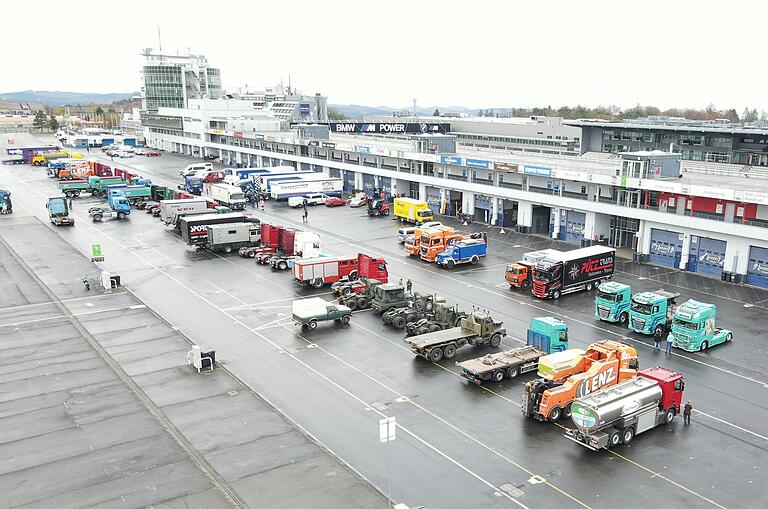 Inklusives Trucker Treffen auf dem Nürburgring in der Eifel.
