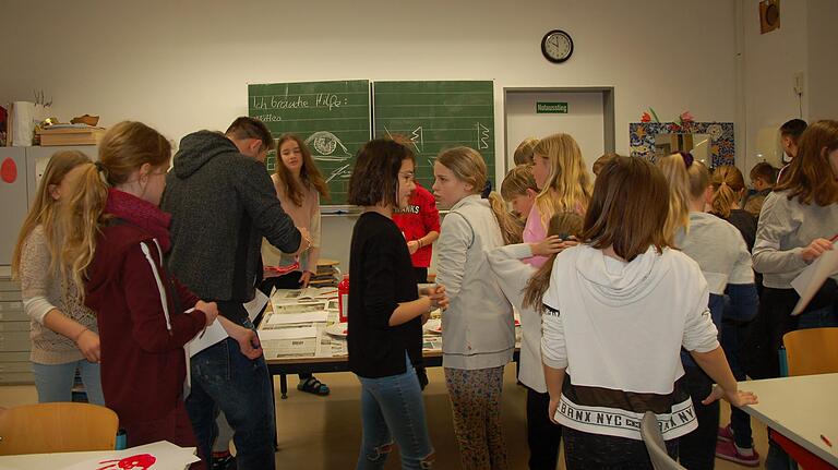 Großer Andrang in der Montessori-Schule zum Aktionstag. Großer Andrang in der Montessori-Schule zum Aktionstag.