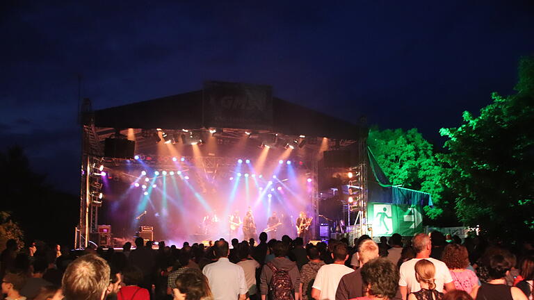 Hoch her ging's auch am Samstag beim Umsonst & raußen-Festival am Saupurzel.