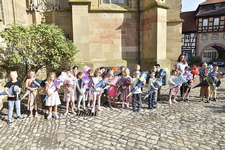 Zwölf Jungen und zehn Mädchen werden in der Klasse 1b in Königsberg von Lehrerin Tanja Kraft unterrichtet Zwölf Jungen und zehn Mädchen werden in der Klasse 1b in Königsberg von Lehrerin Tanja Kraft unterrichtet