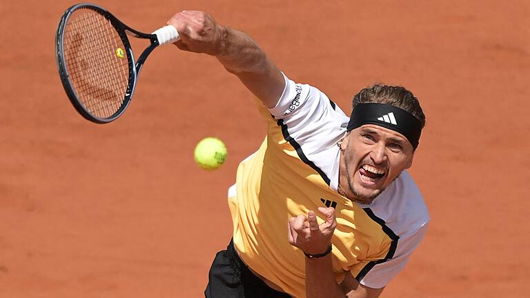 Alexander Zverev.jpeg - Alexander Zverev hat das French-Open-Finale gegen den Spanier Carlos Alcaraz nach fünf Sätzen verloren. Alexander Zverev.jpeg - Alexander Zverev hat das French-Open-Finale gegen den Spanier Carlos Alcaraz nach fünf Sätzen verloren.